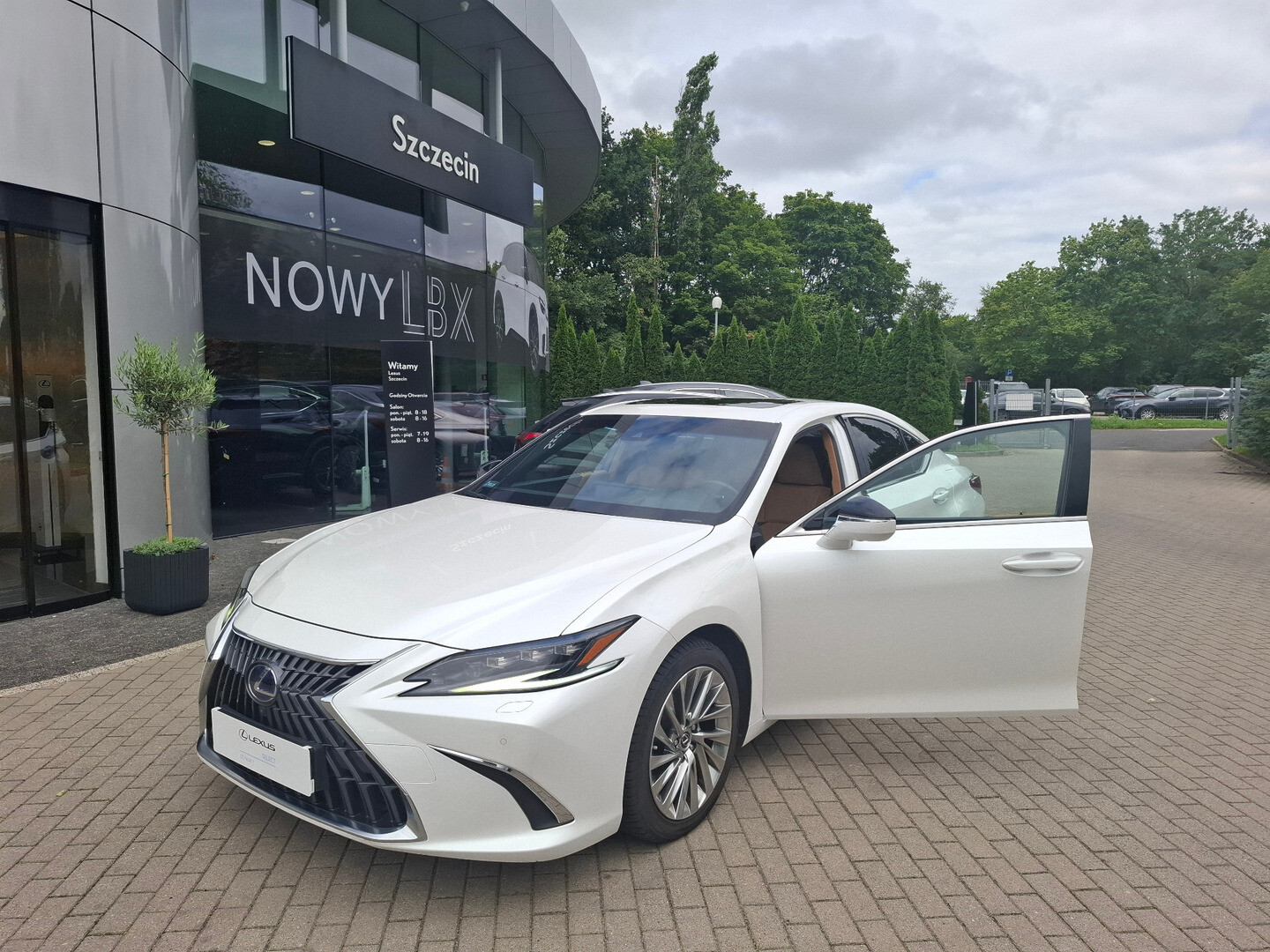 Lexus ES