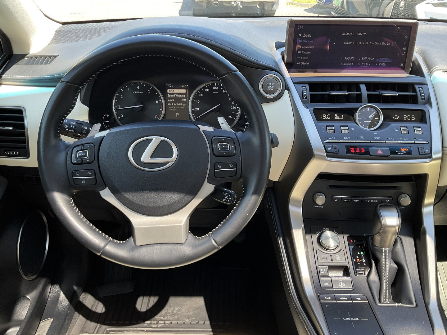 Lexus NX