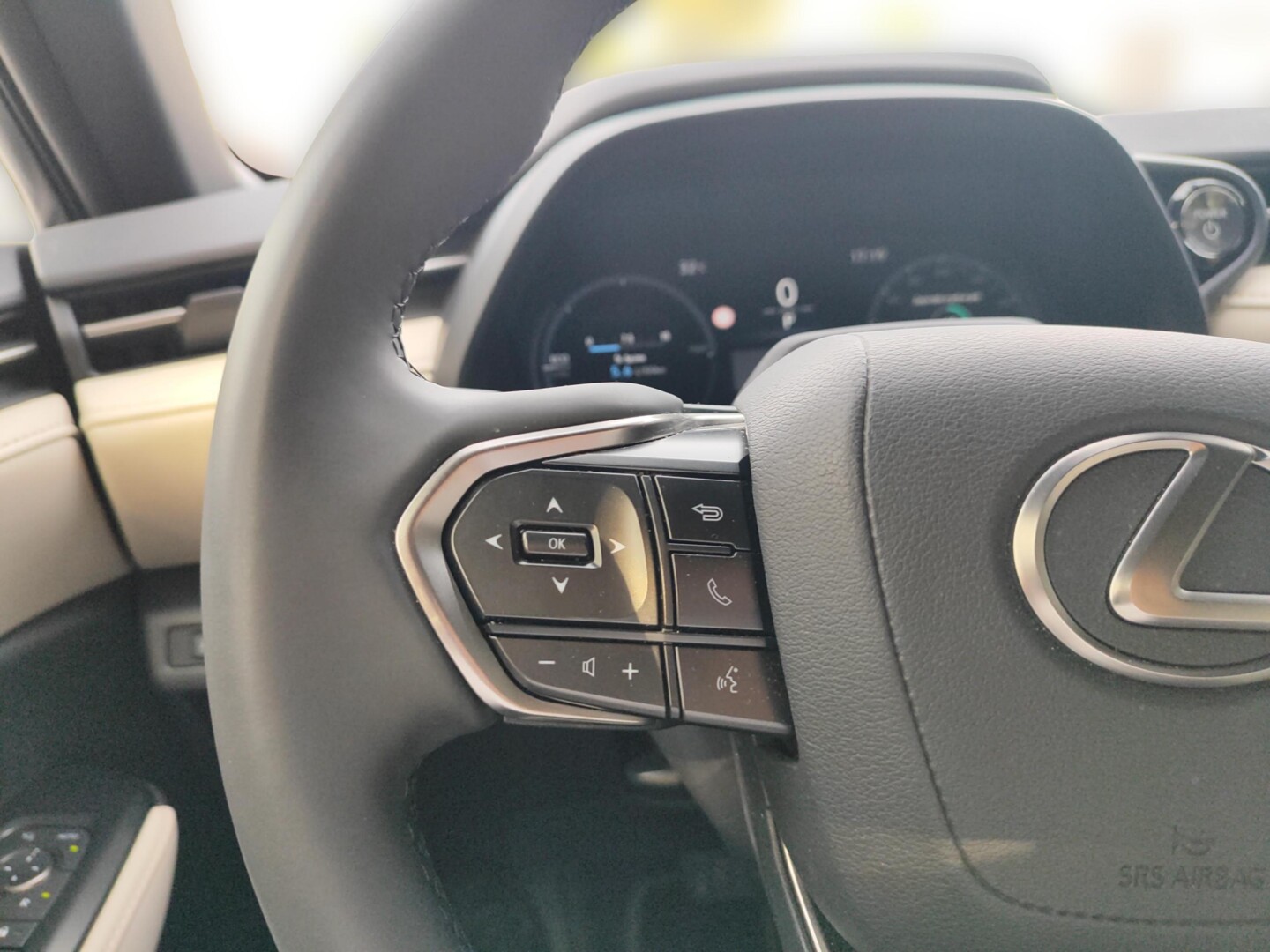 Lexus LBX