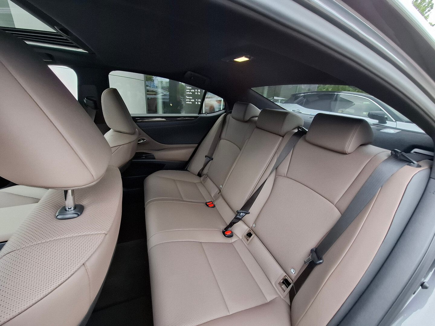 Lexus ES