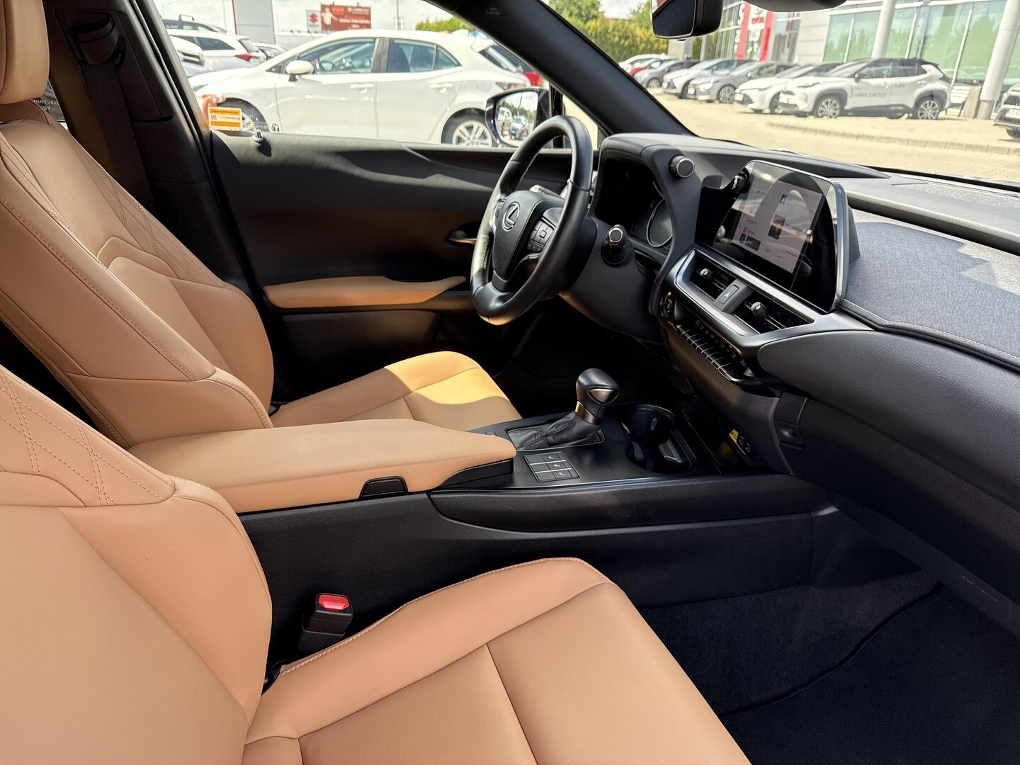 Lexus UX