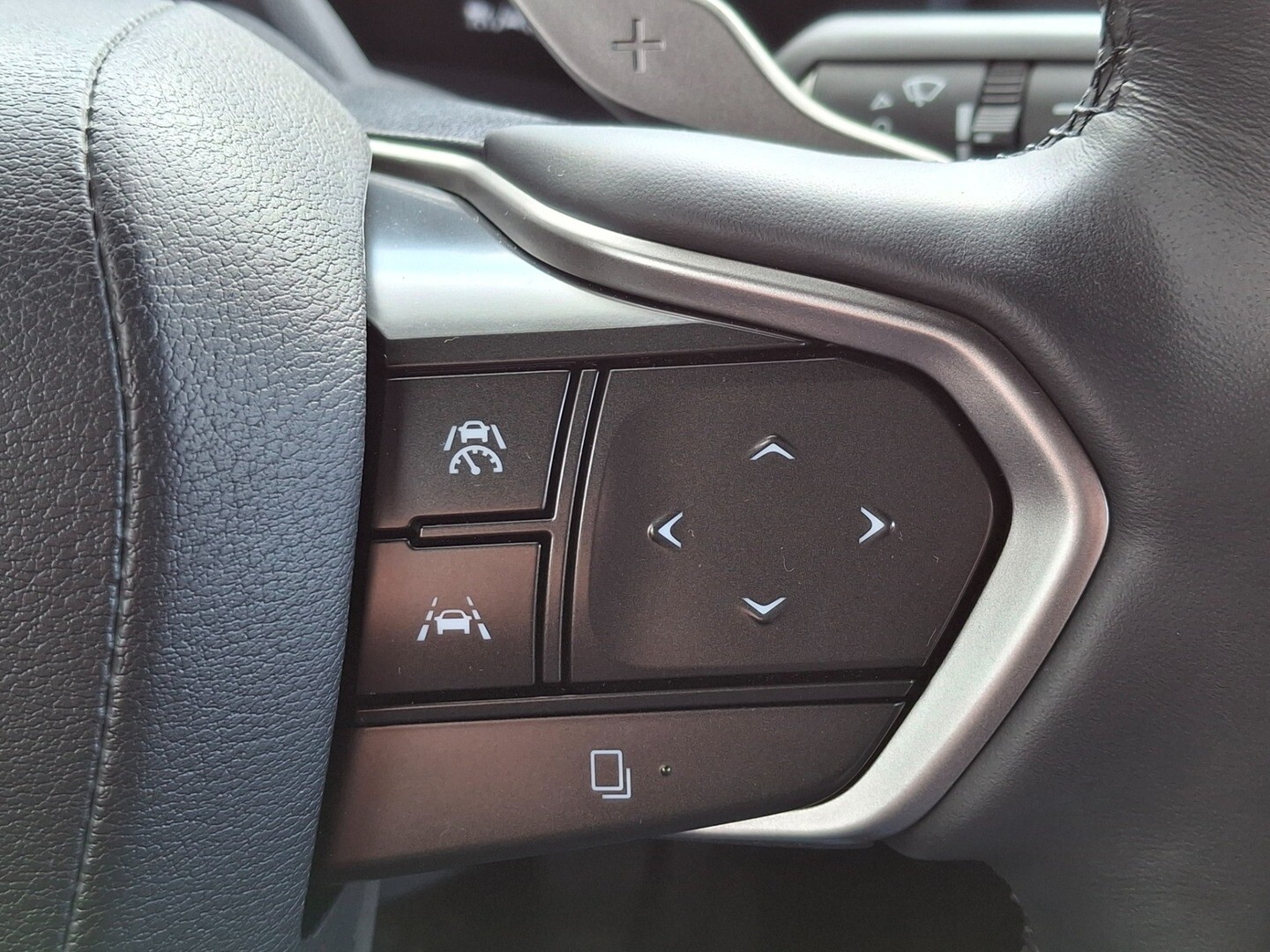 Lexus LBX