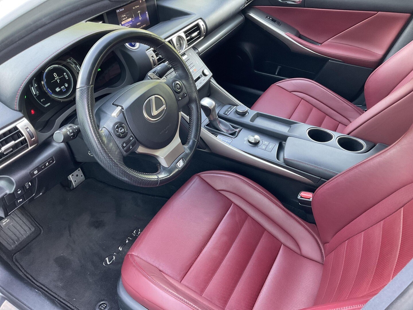 Lexus IS