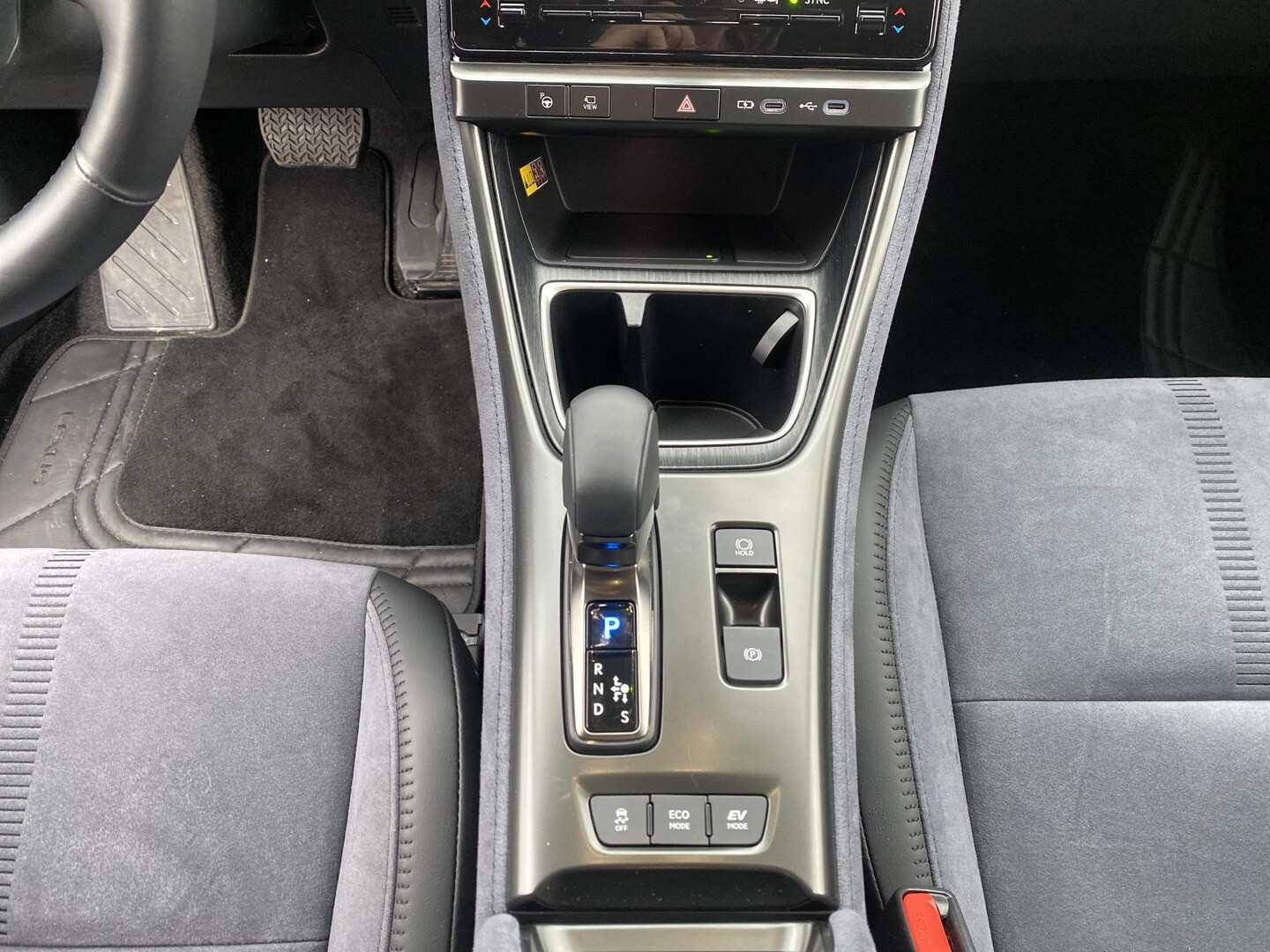 Lexus LBX