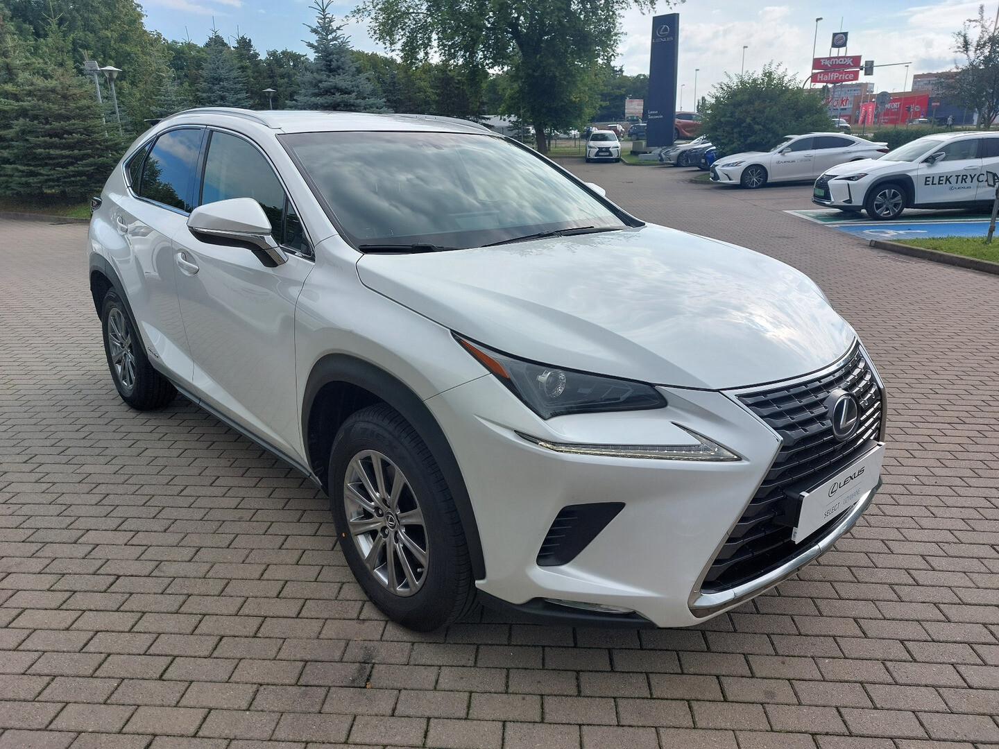 Lexus NX