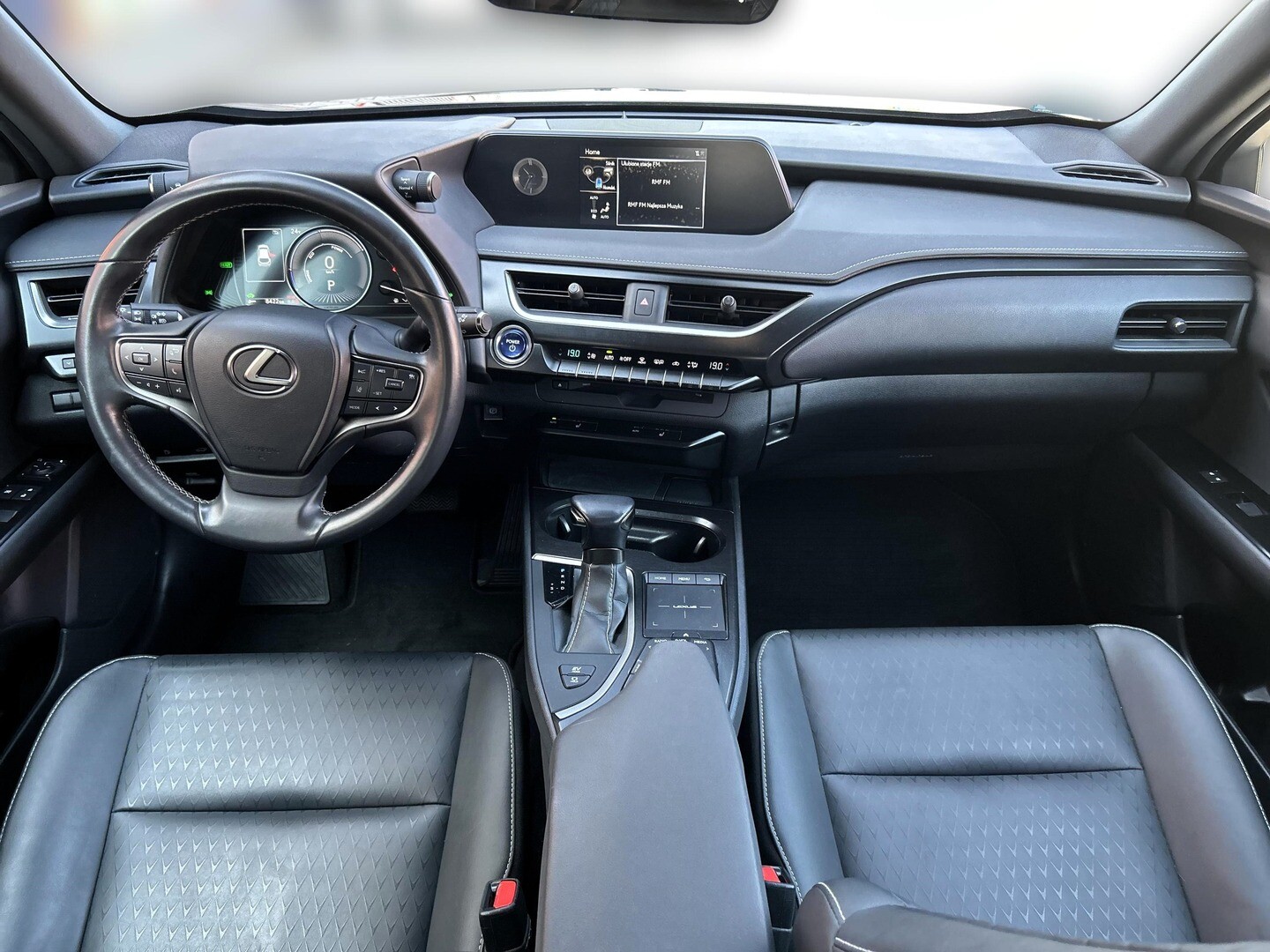 Lexus UX
