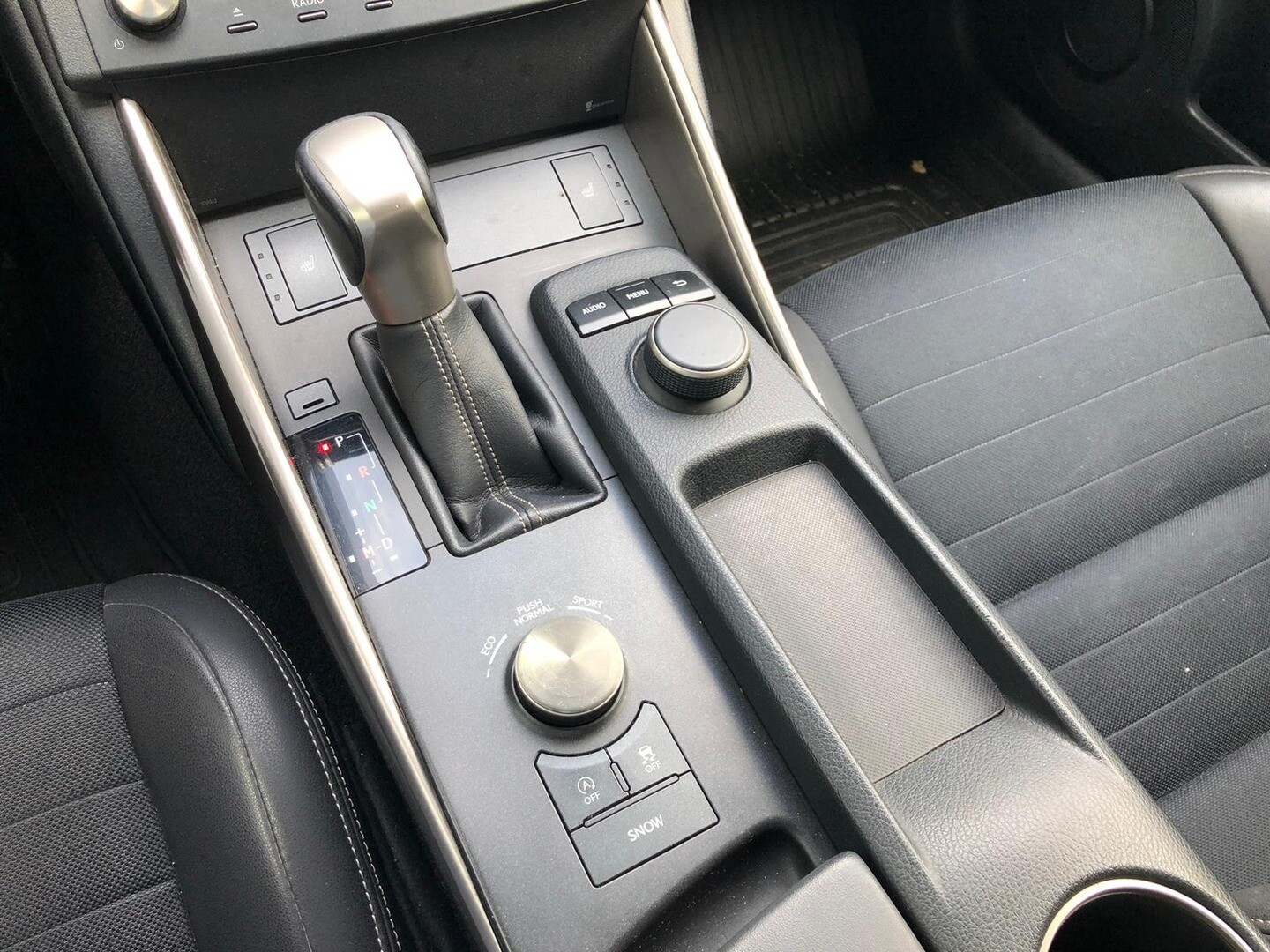 Lexus IS
