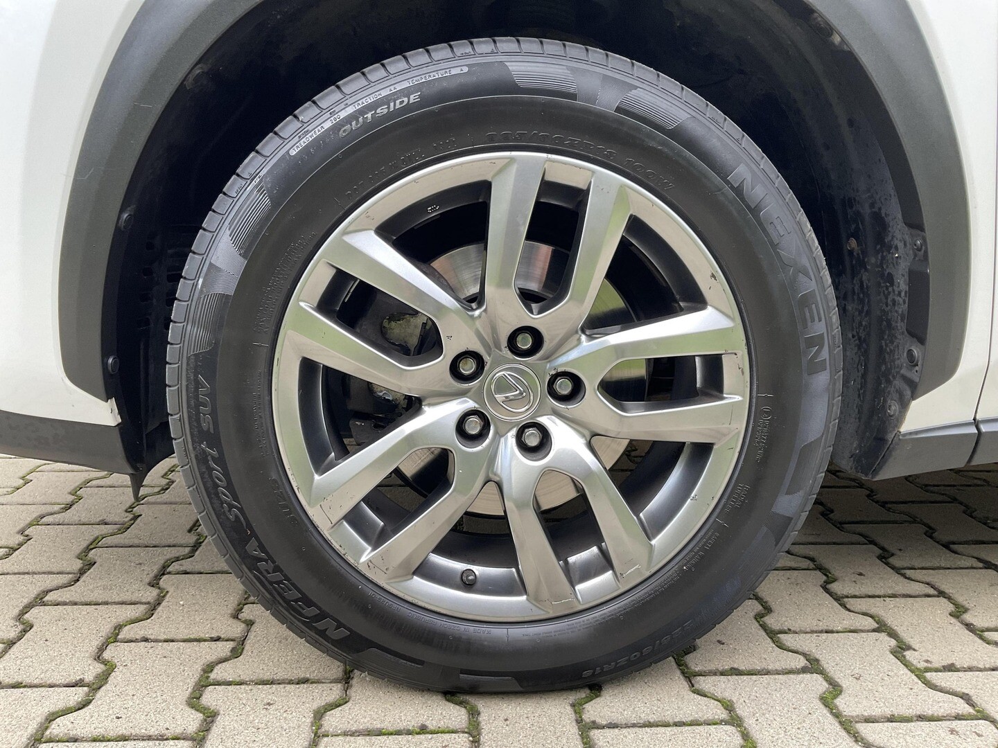 Lexus NX
