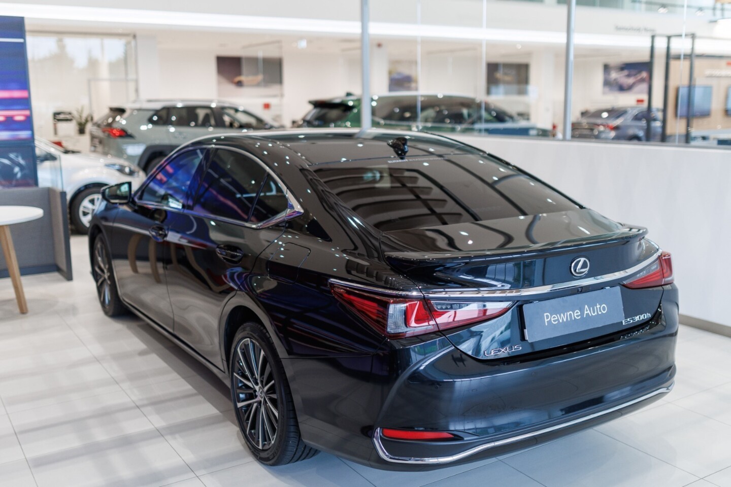 Lexus ES