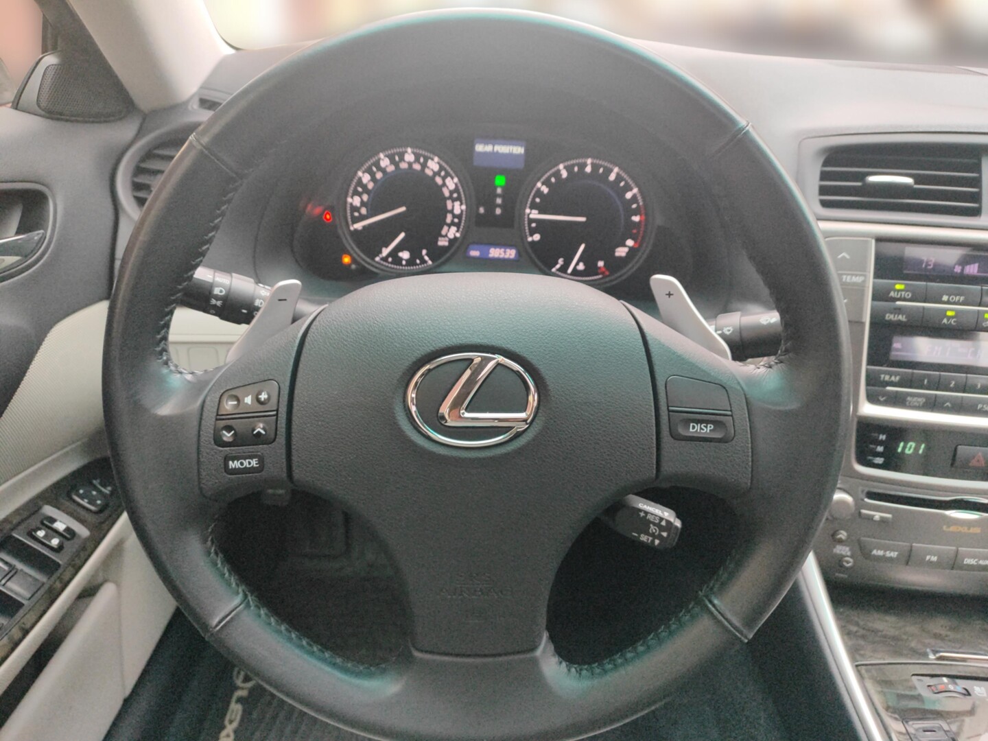 Lexus IS