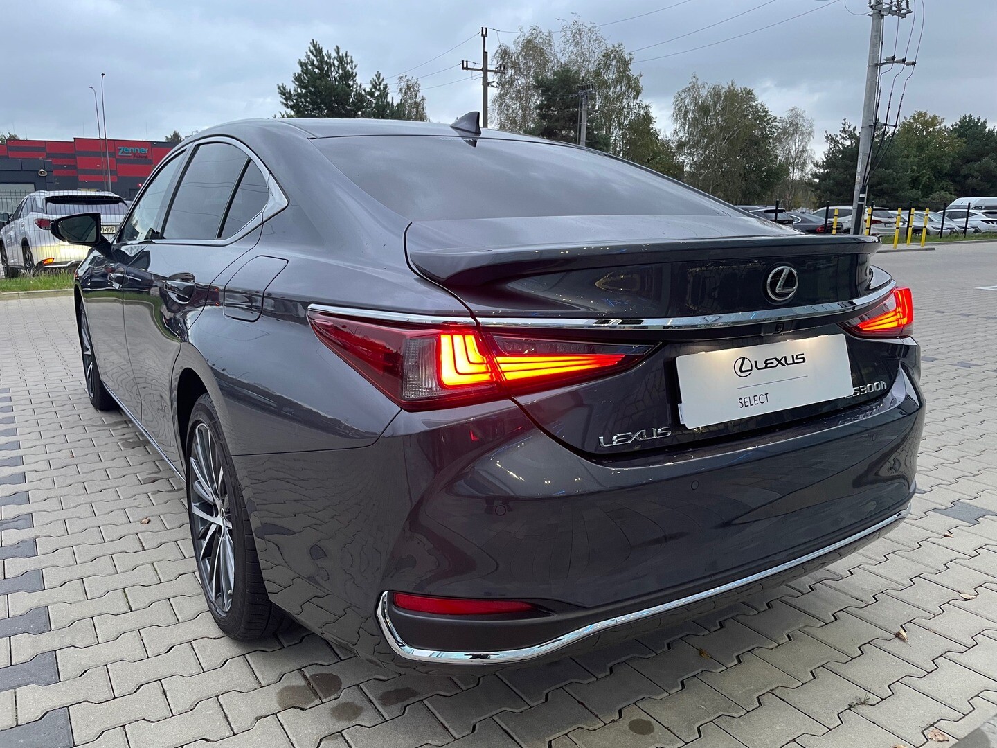 Lexus ES