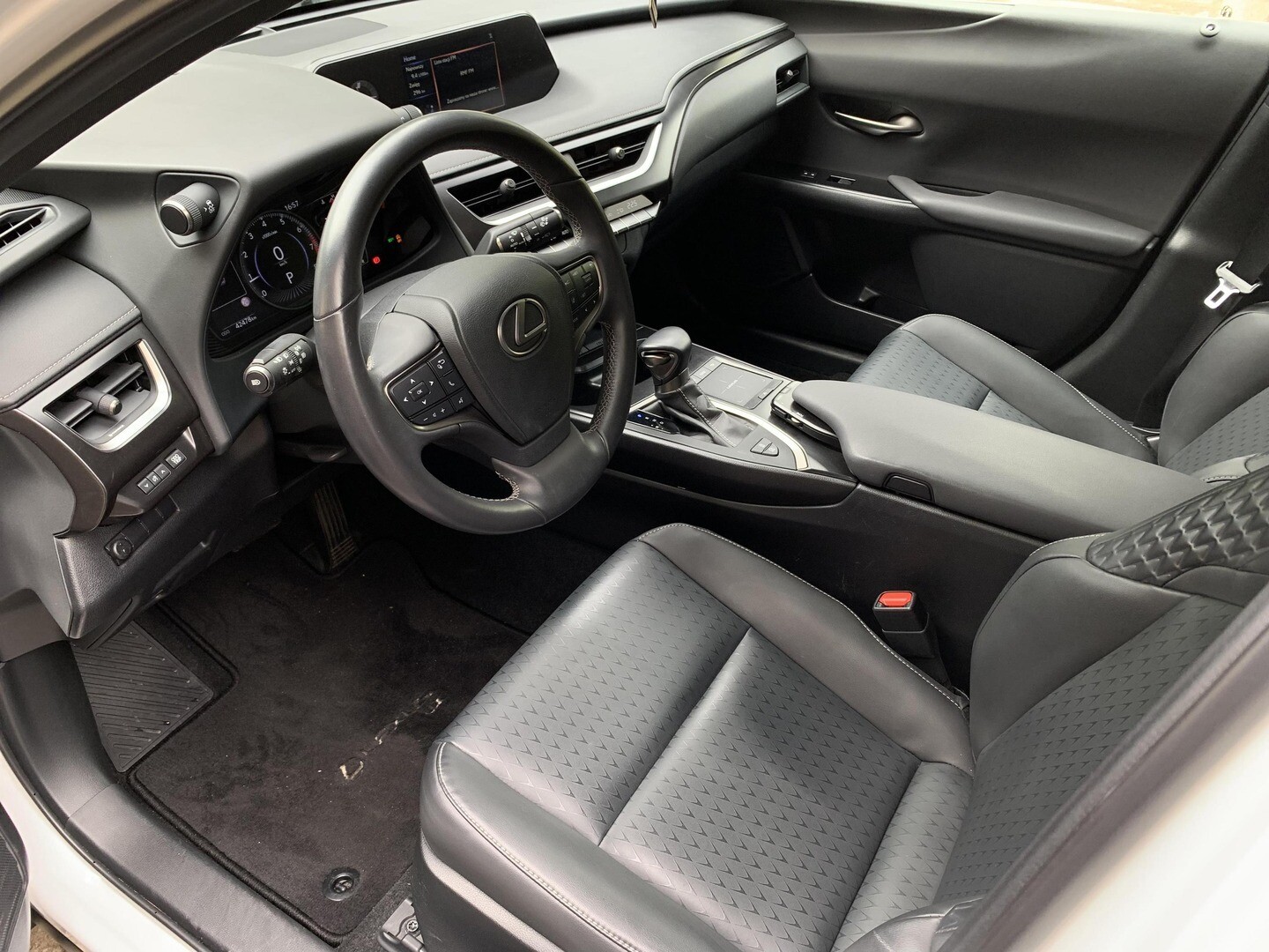 Lexus UX