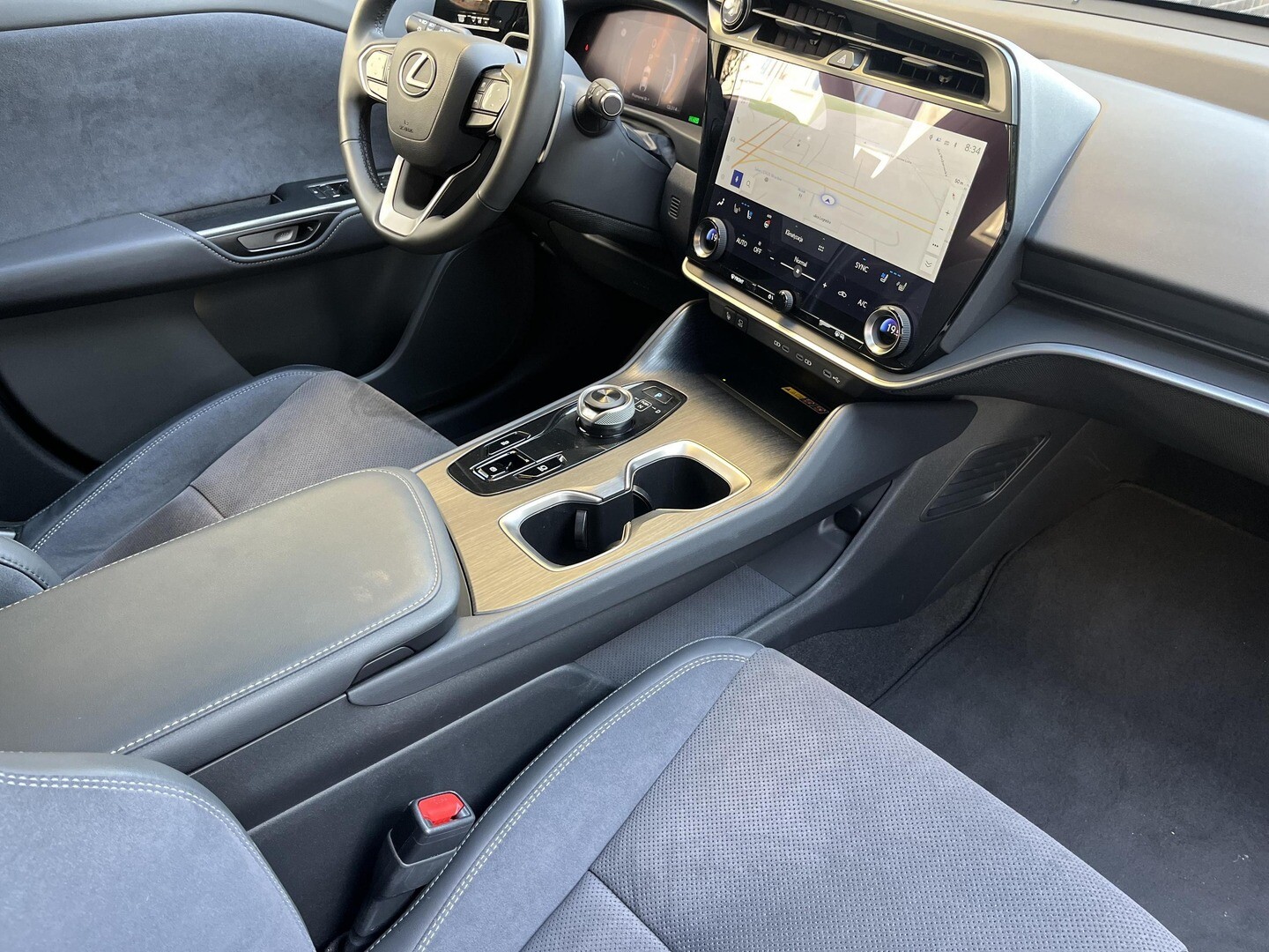 Lexus RZ