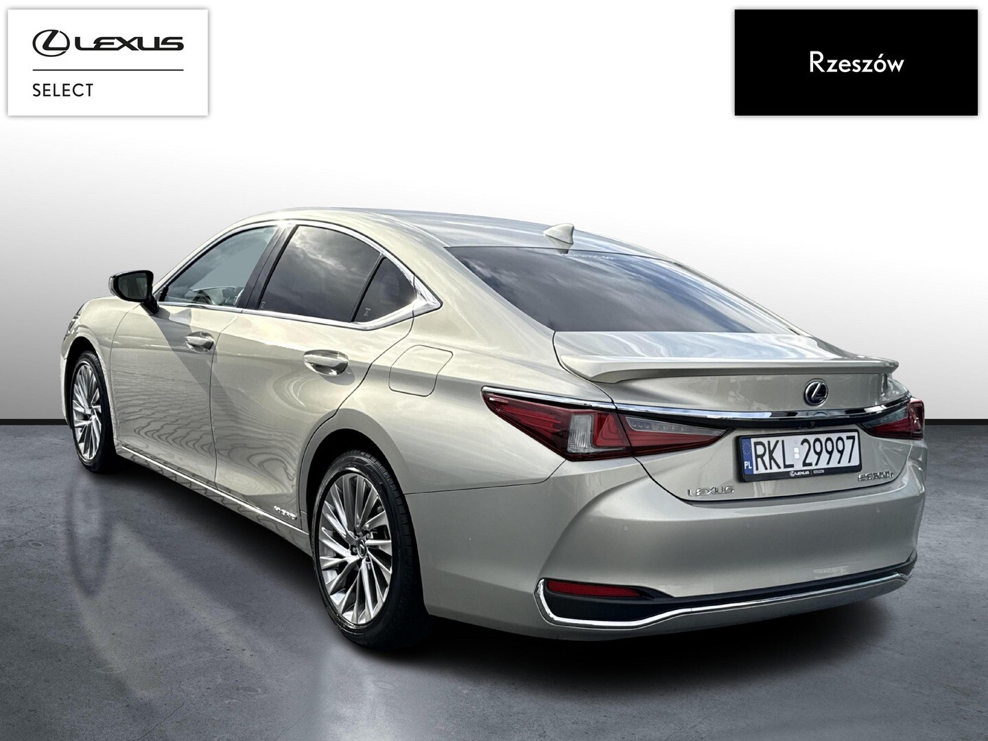 Lexus ES