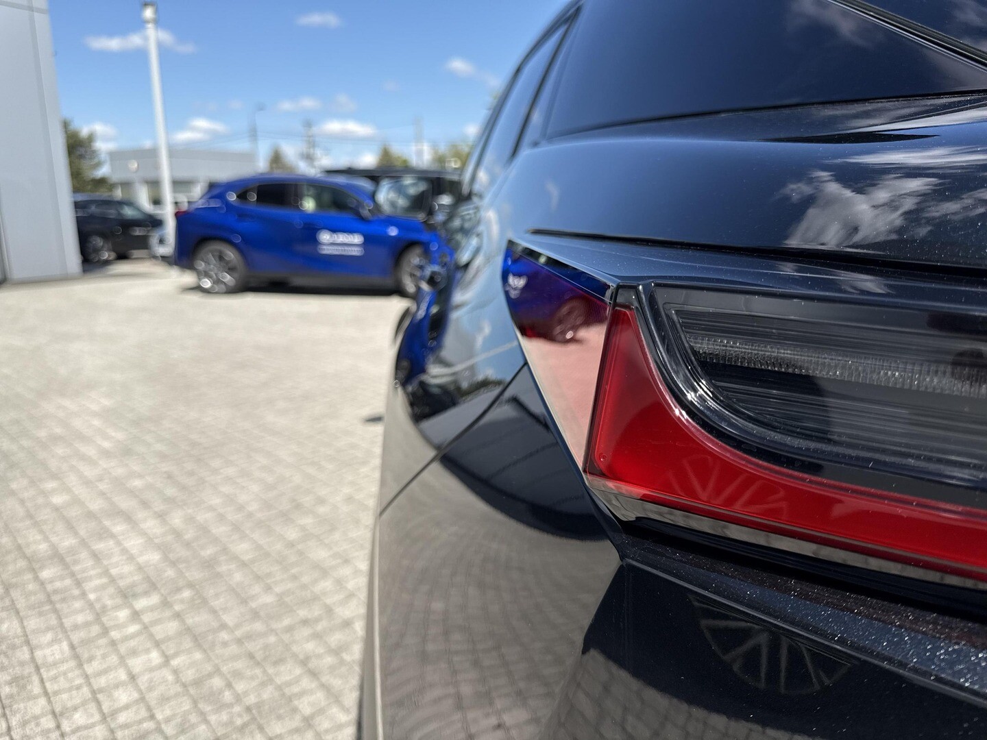 Lexus RZ