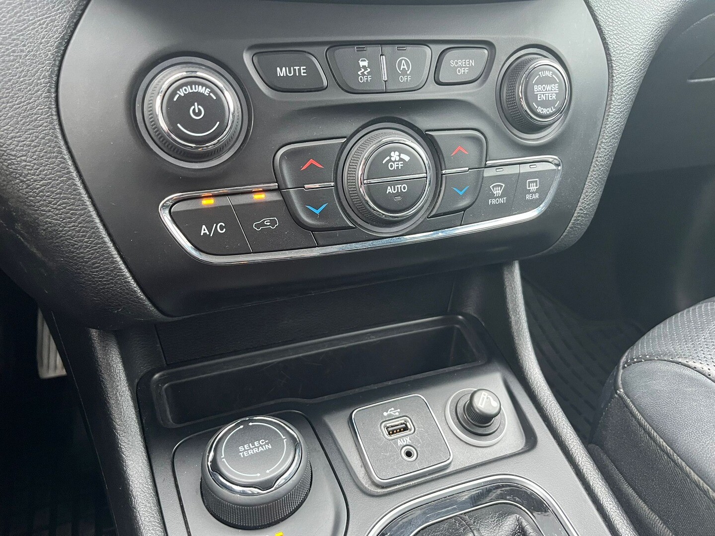 Jeep Cherokee