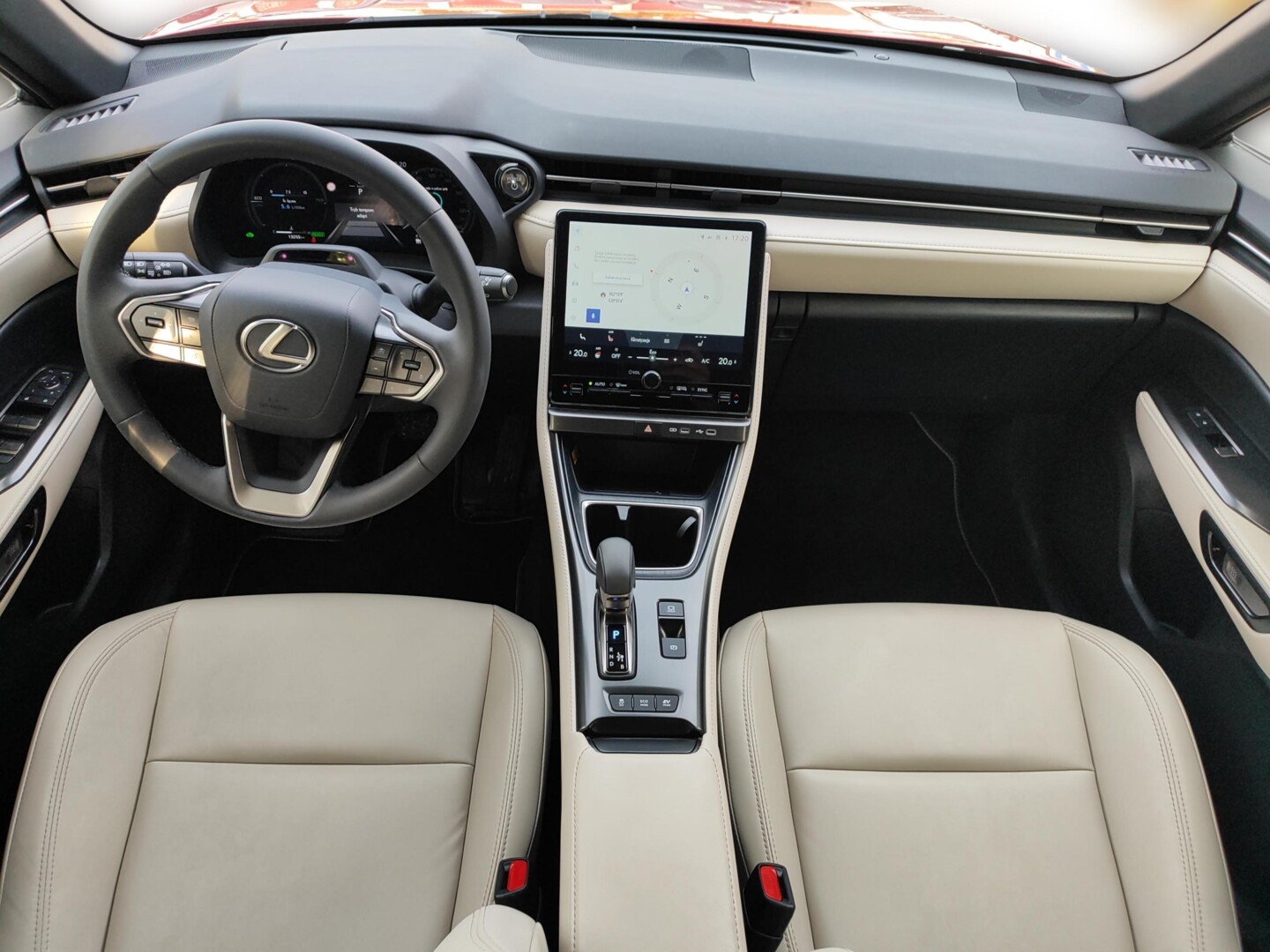 Lexus LBX