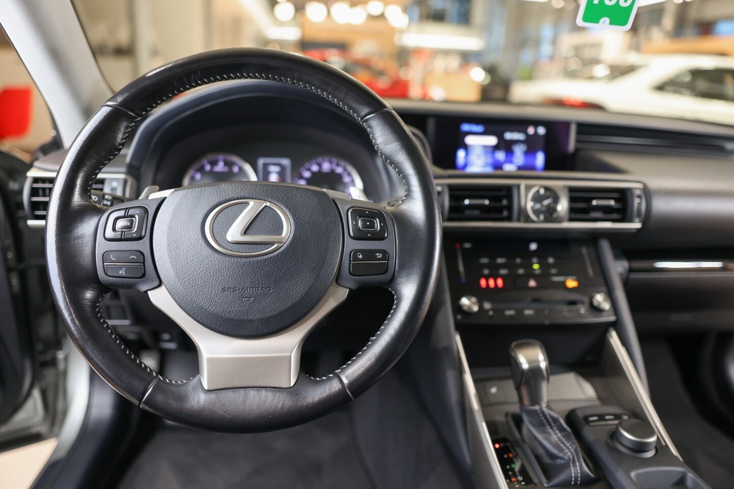 Lexus IS