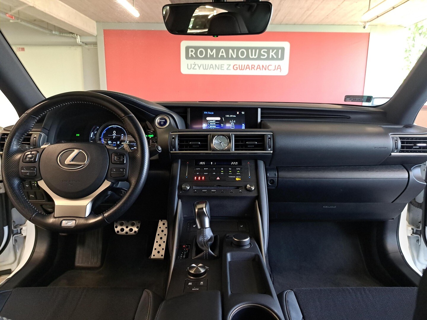 Lexus IS
