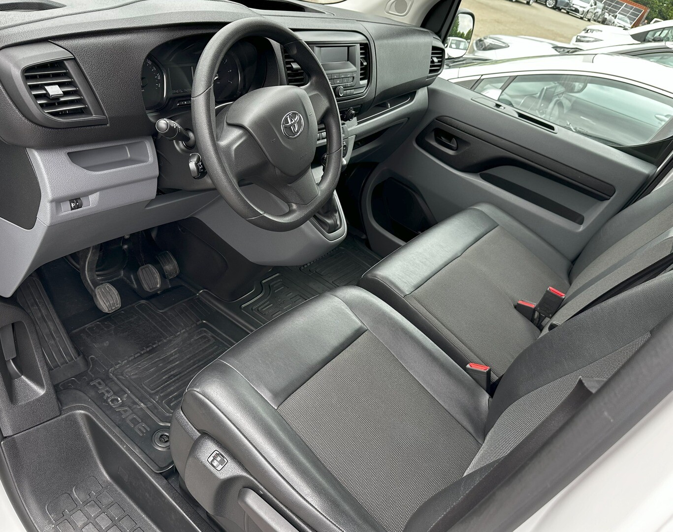 Toyota PROACE