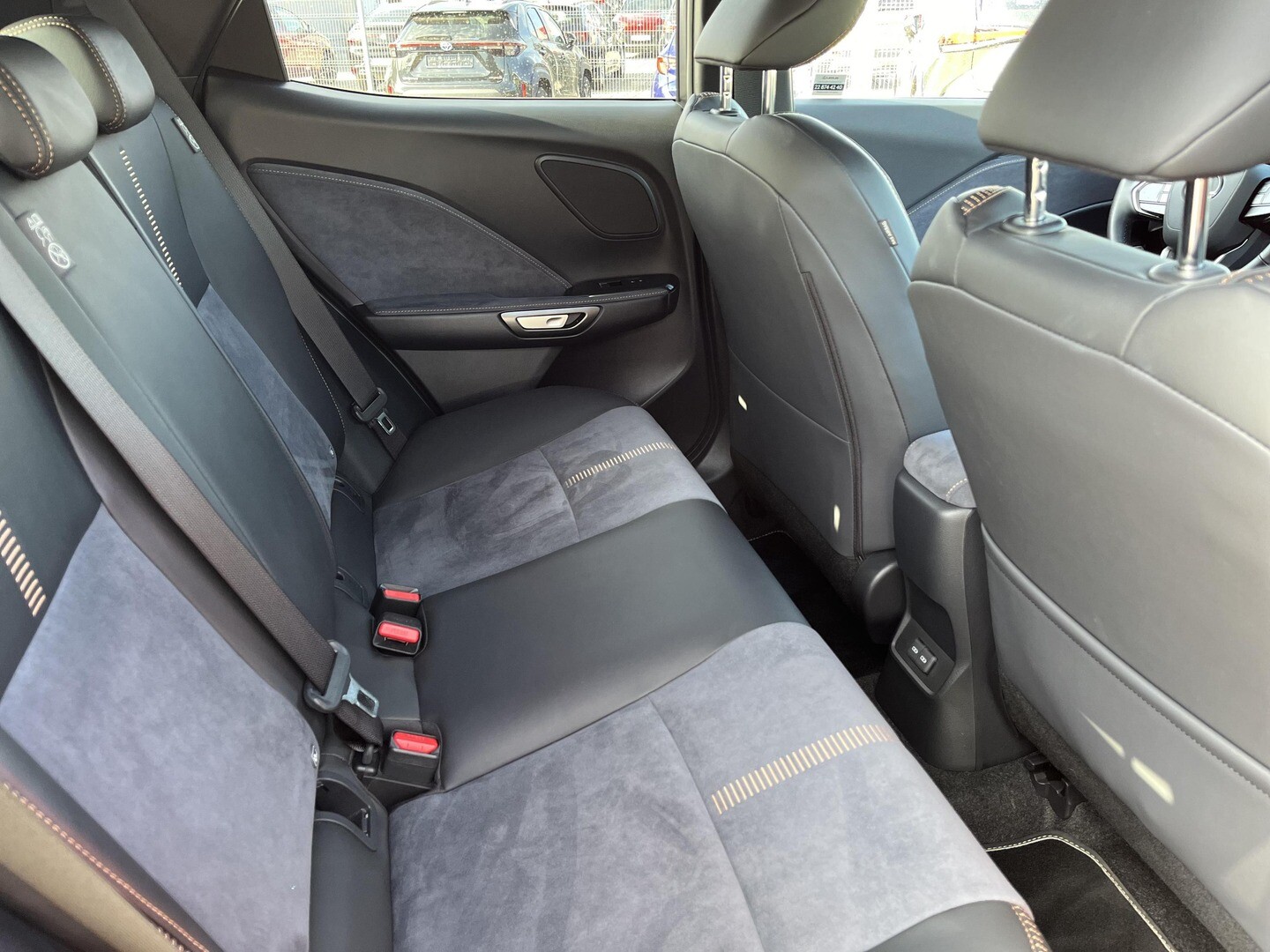 Lexus LBX