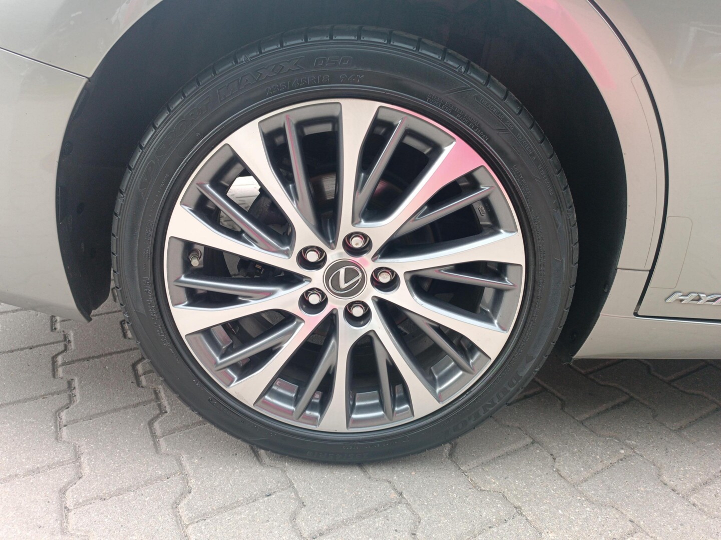 Lexus ES