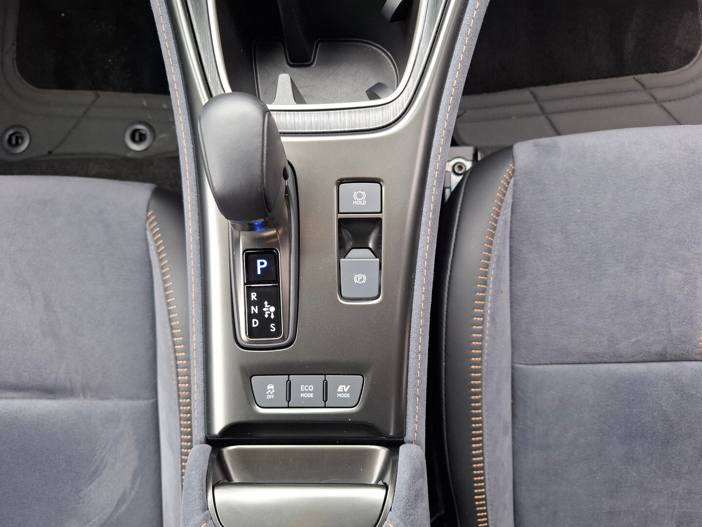 Lexus LBX