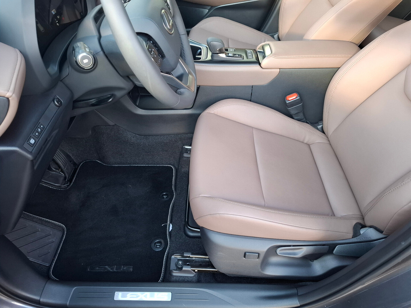 Lexus LBX