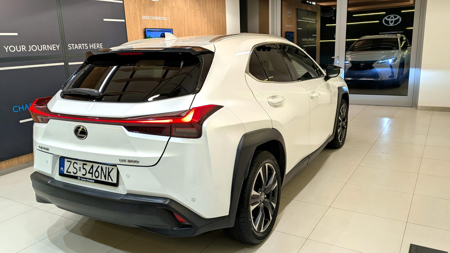Lexus UX