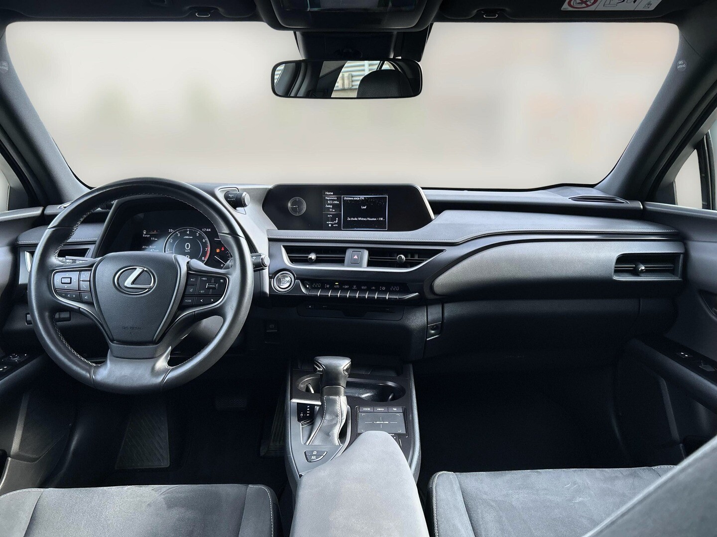 Lexus UX