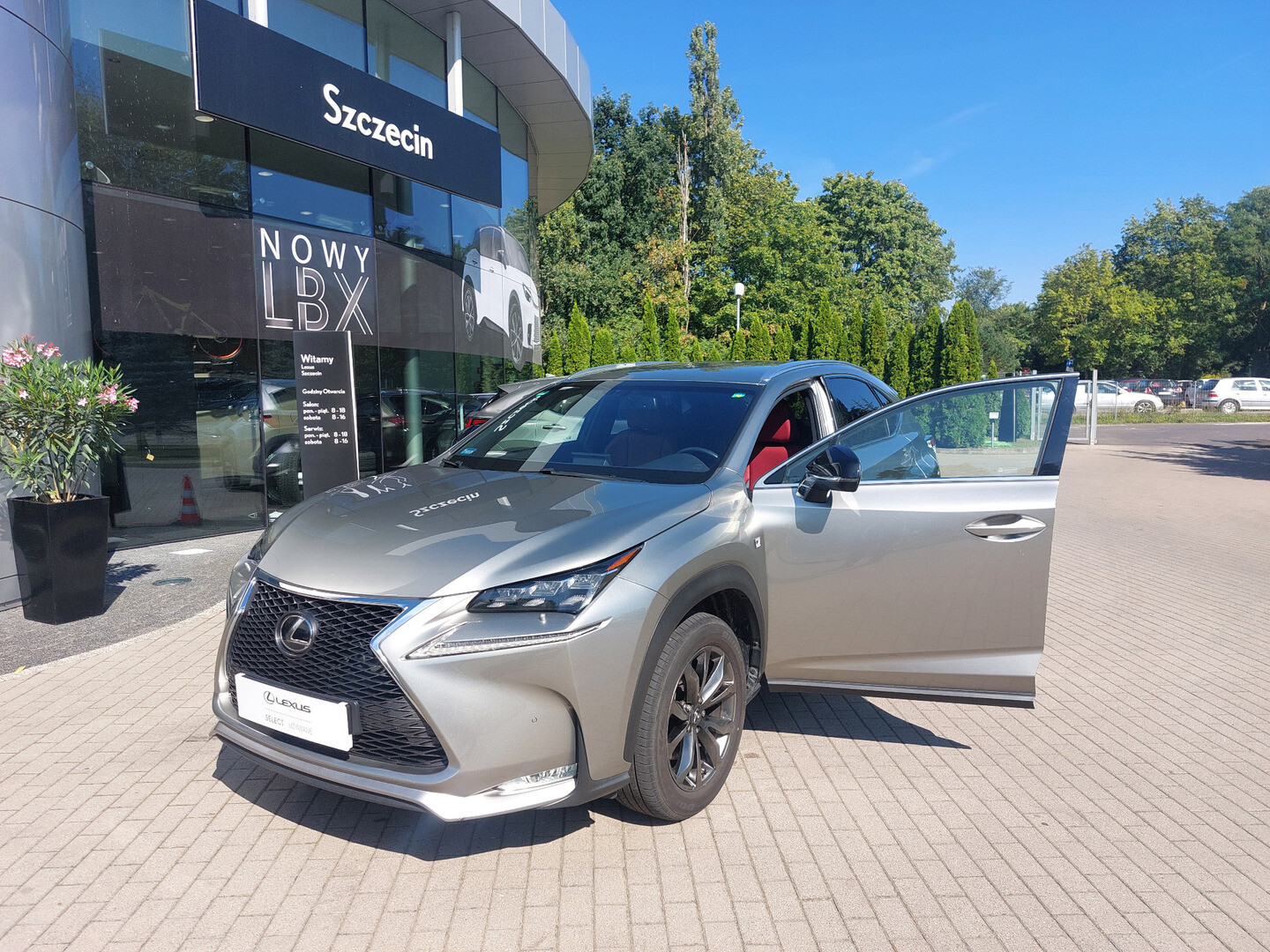 Lexus NX