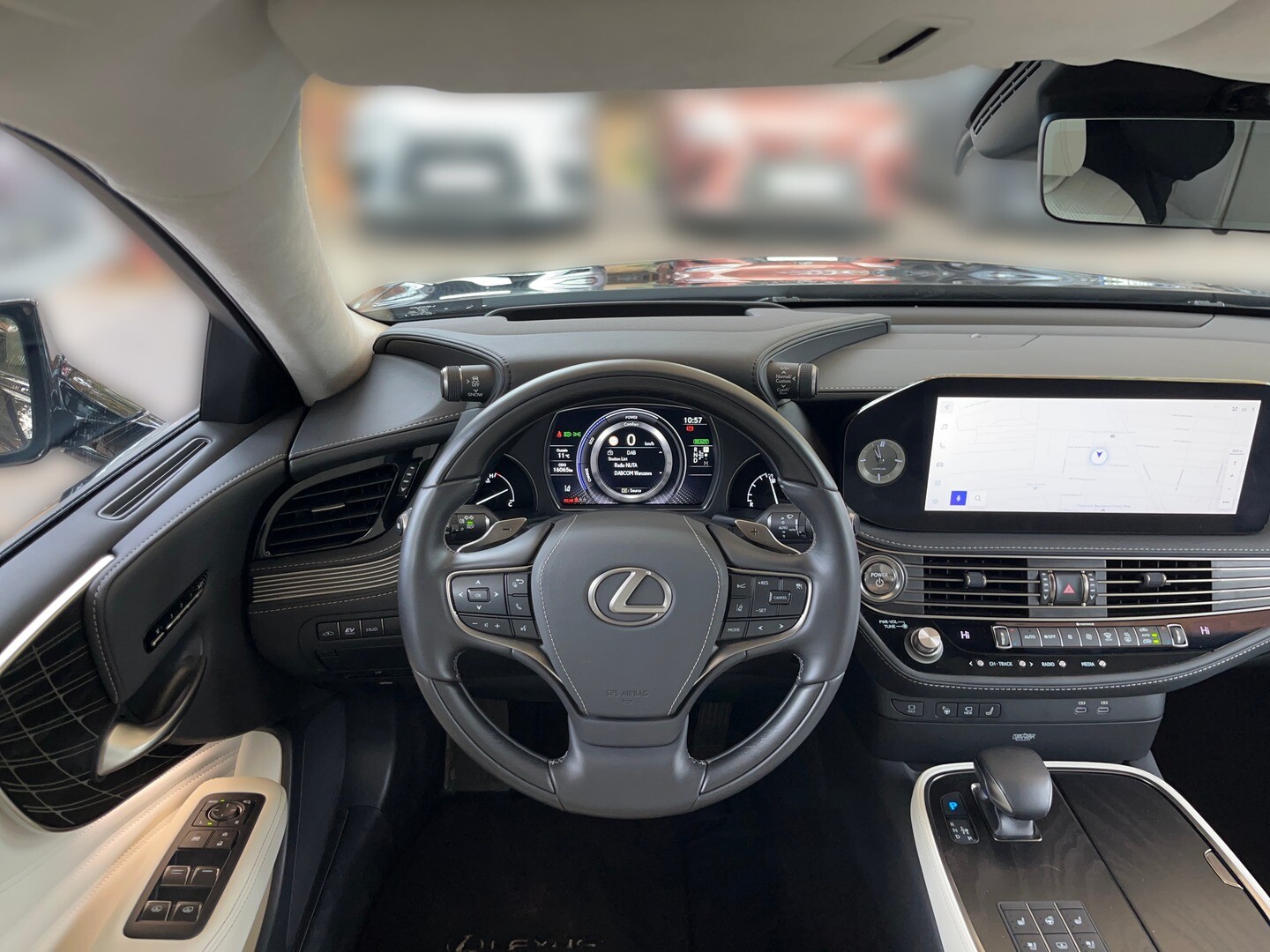 Lexus LS