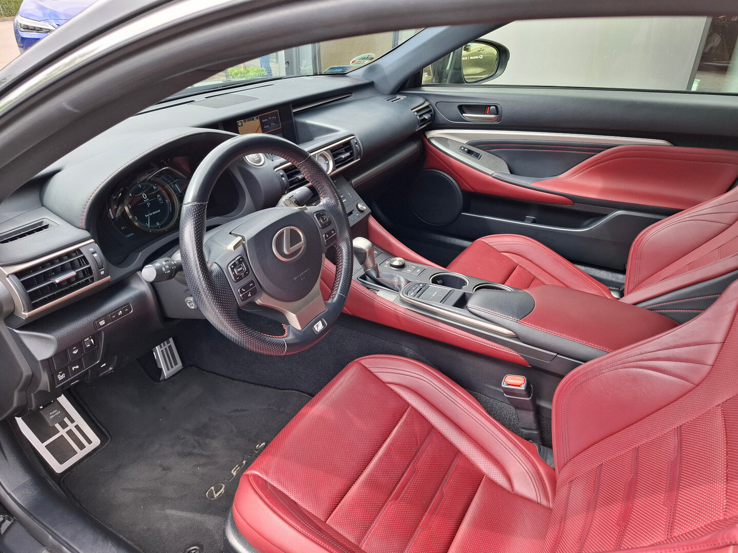Lexus RC