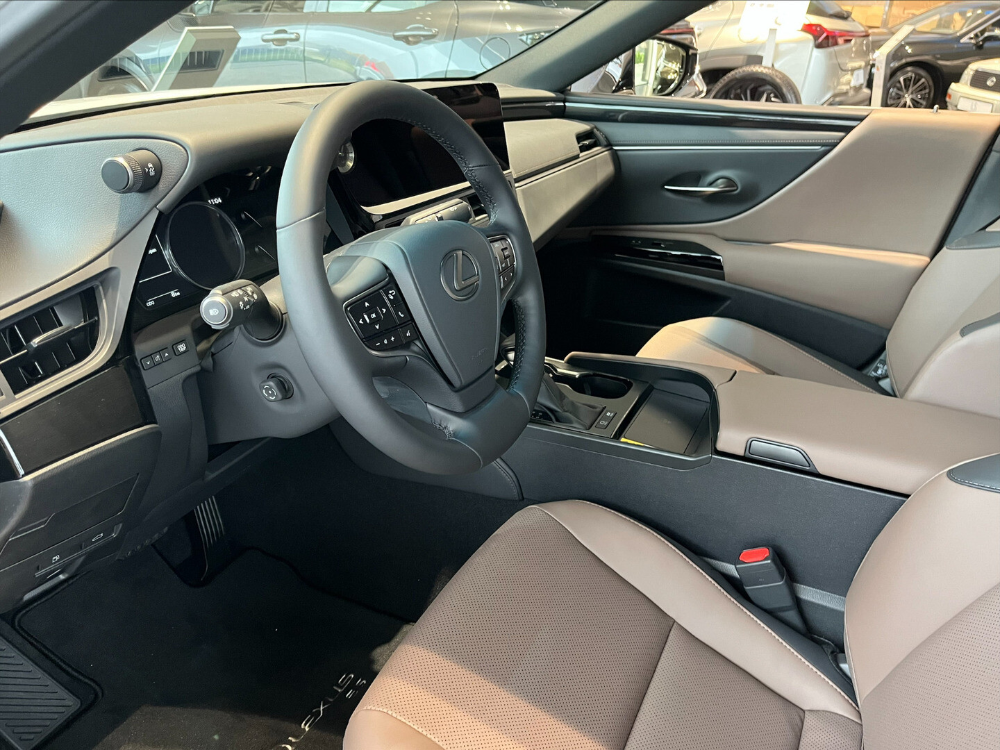 Lexus ES