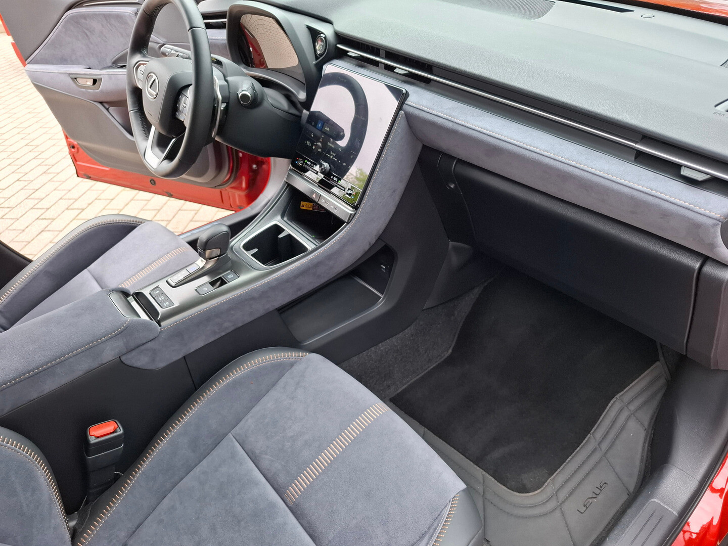 Lexus LBX