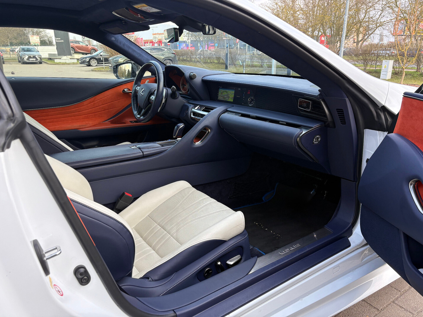 Lexus LC