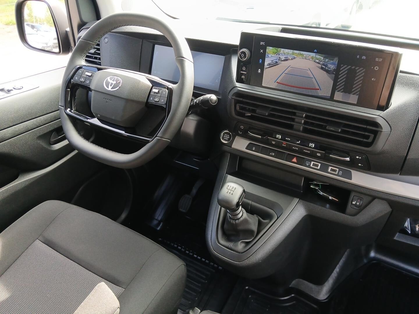 Toyota PROACE