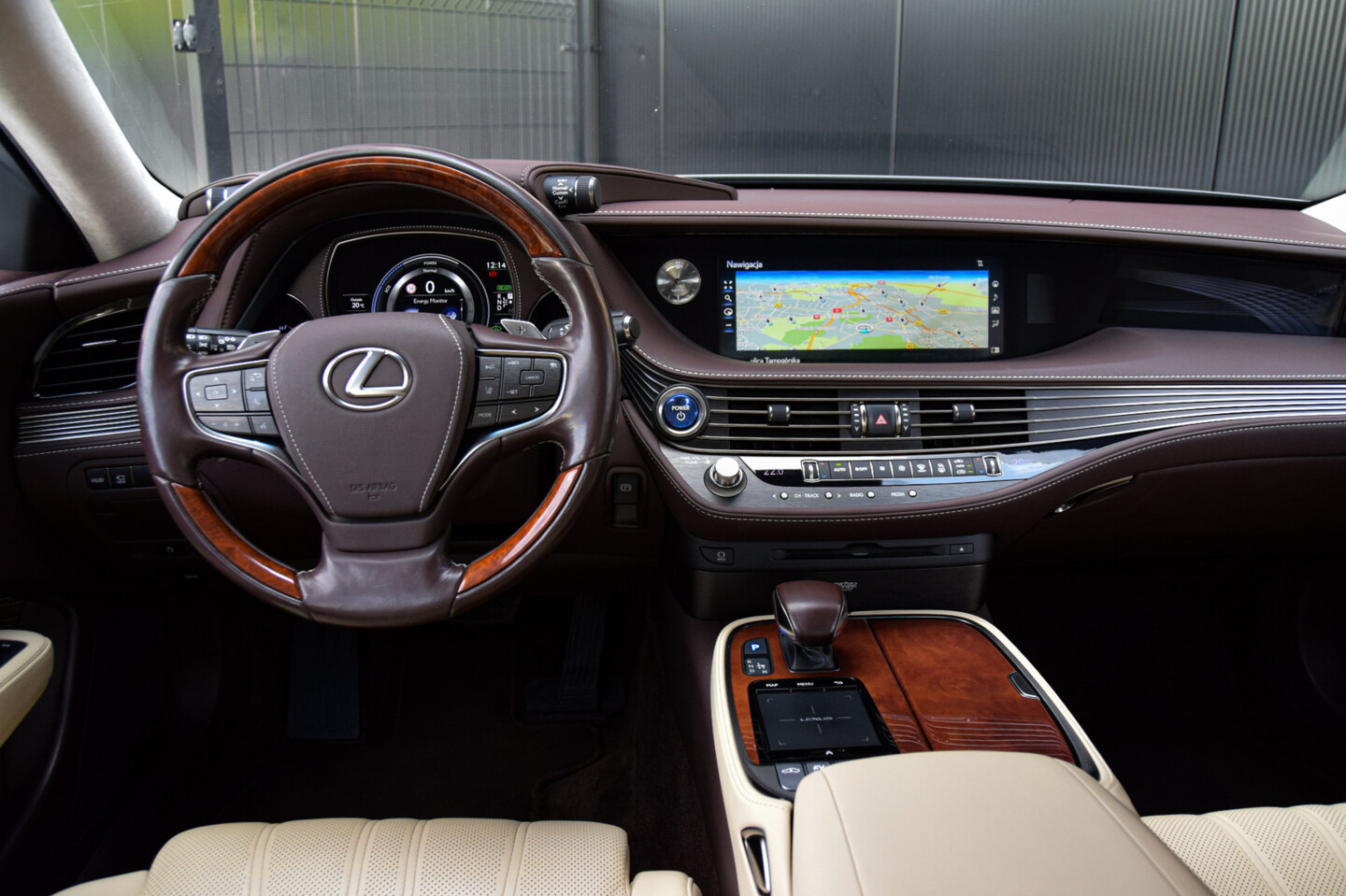 Lexus LS