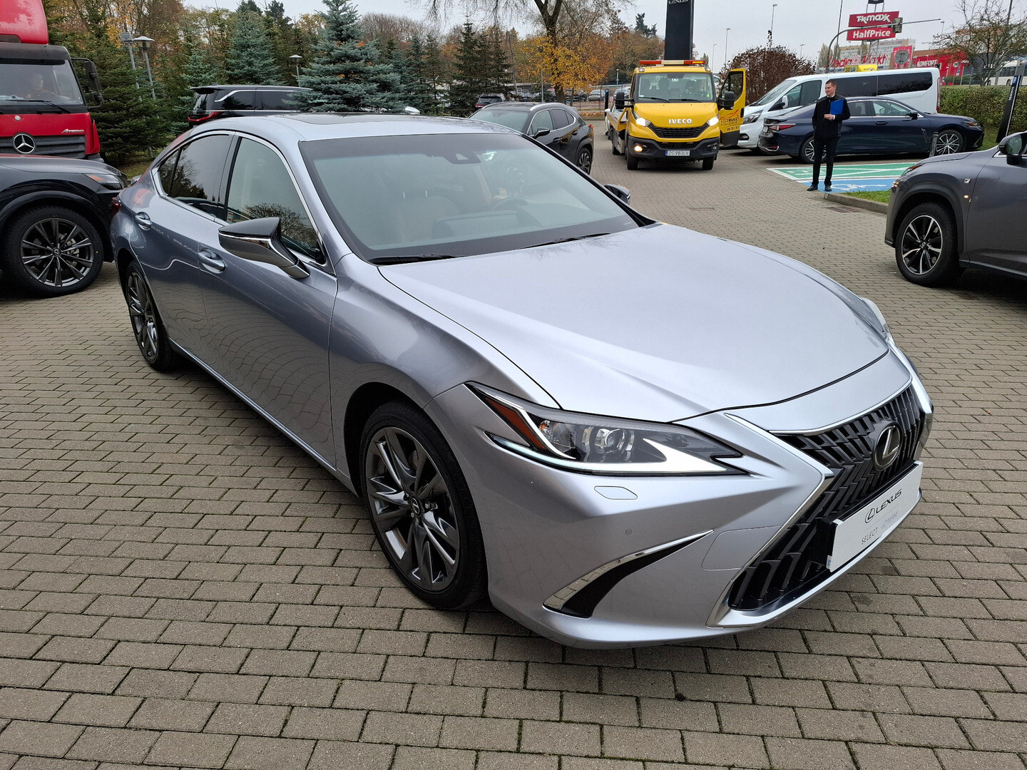 Lexus ES