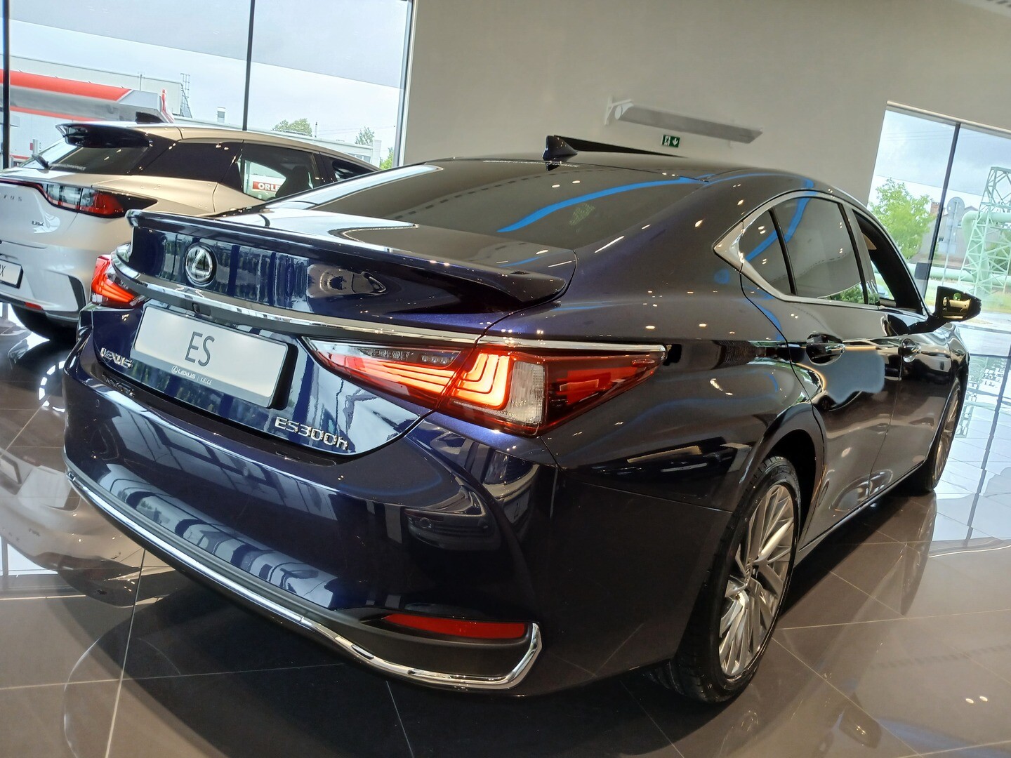 Lexus ES