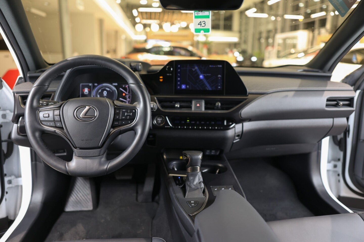 Lexus UX
