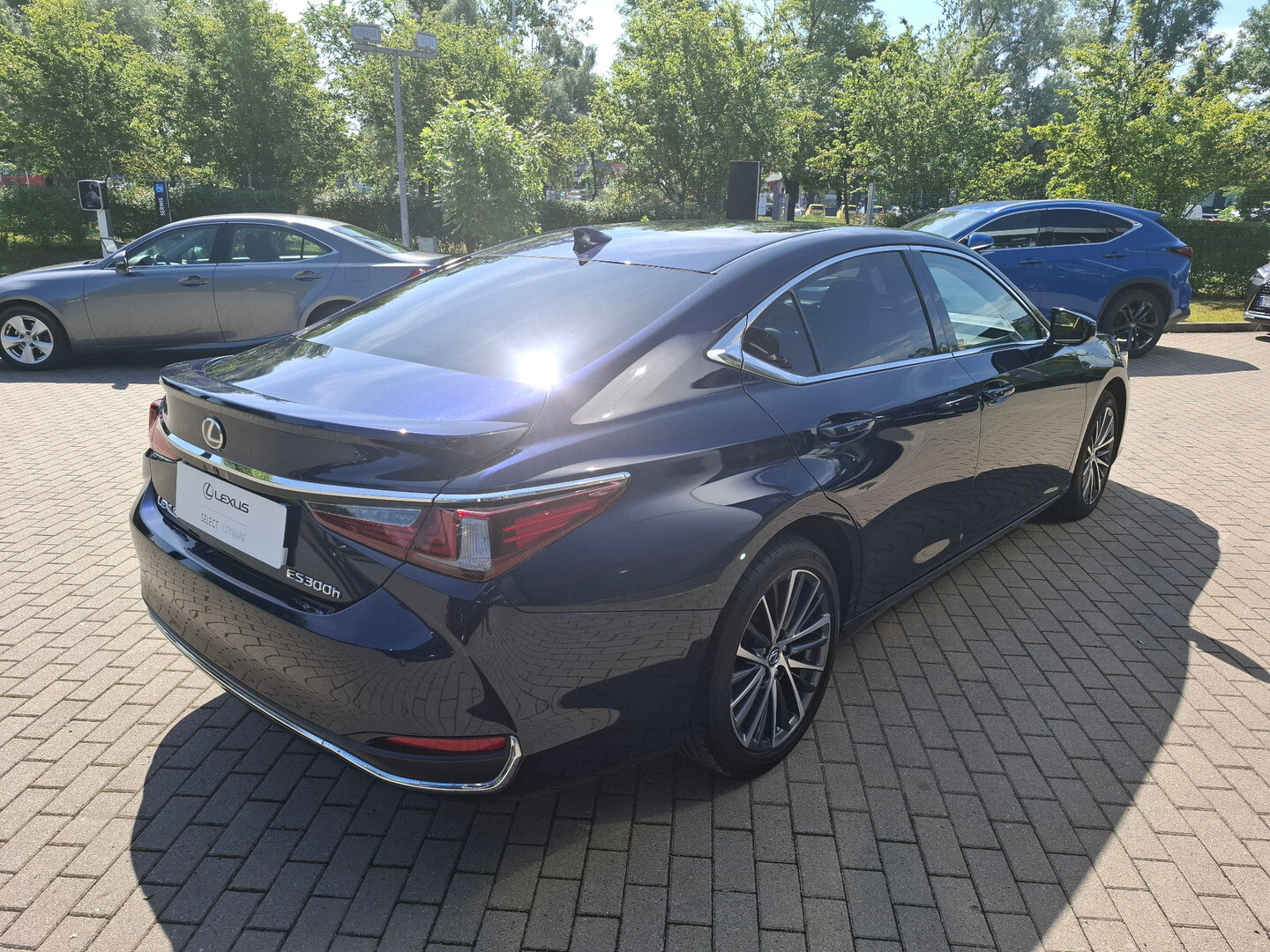 Lexus ES