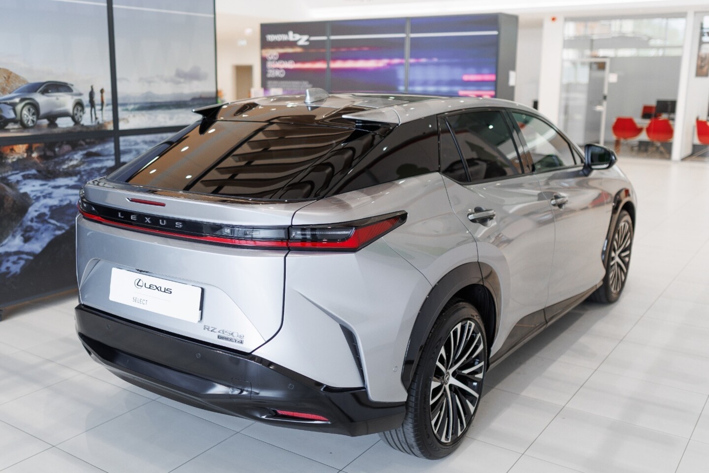 Lexus RZ