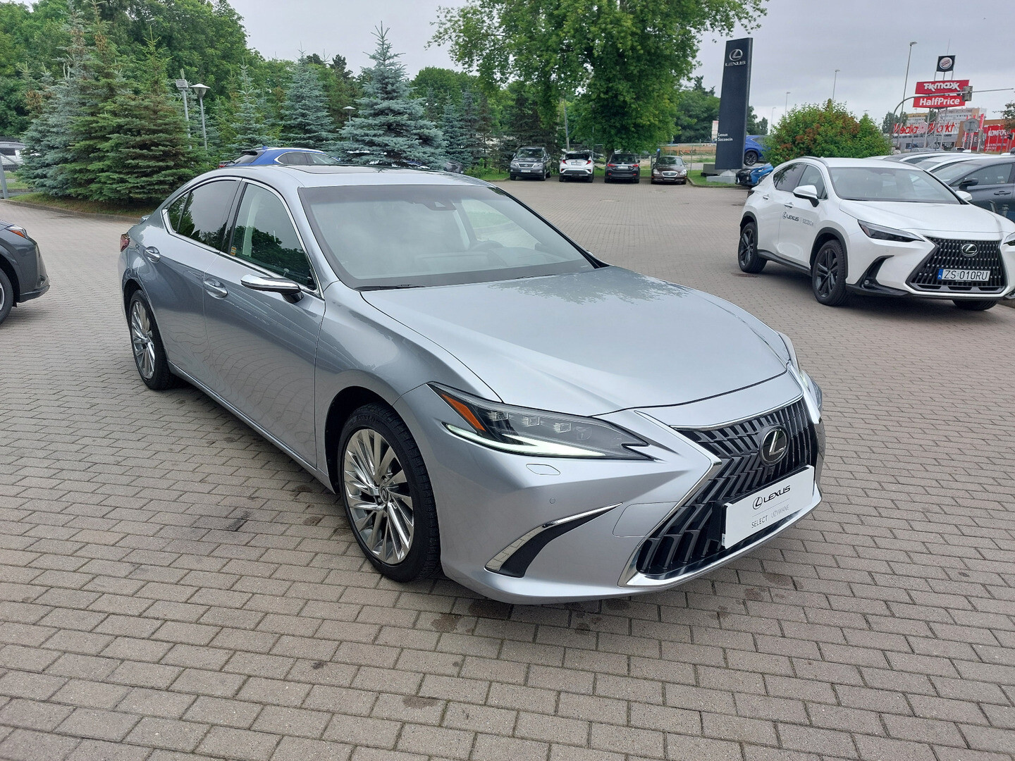 Lexus ES