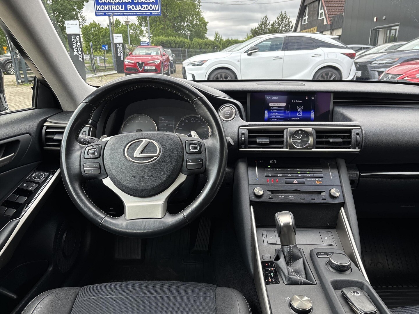 Lexus IS