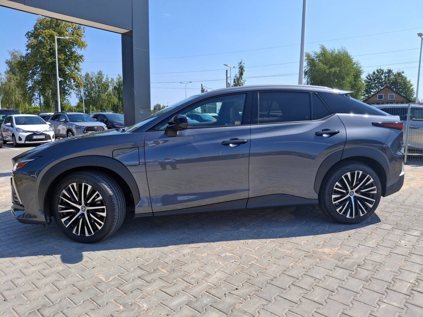 Lexus RZ