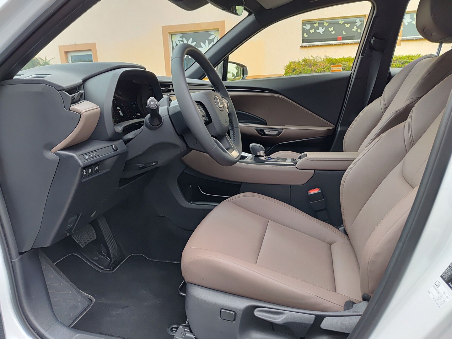 Lexus LBX