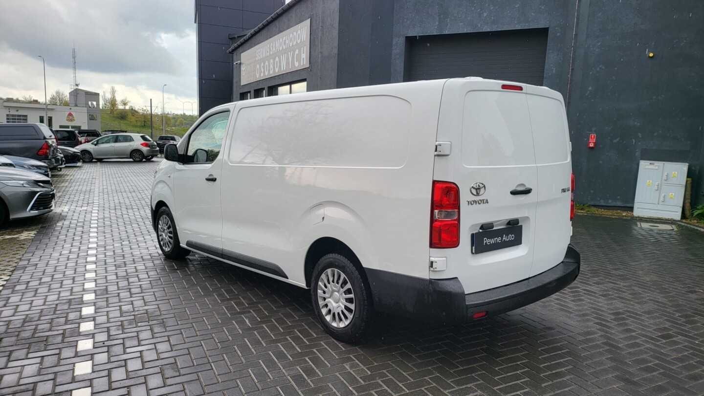 Toyota PROACE