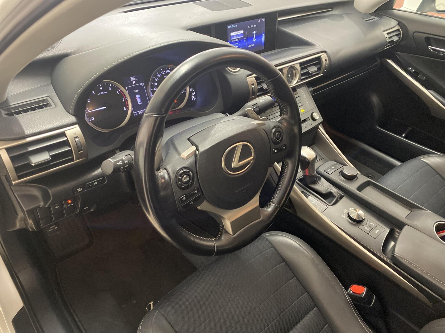 Lexus IS