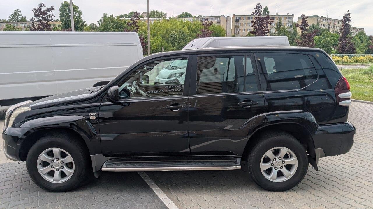 Toyota Land Cruiser